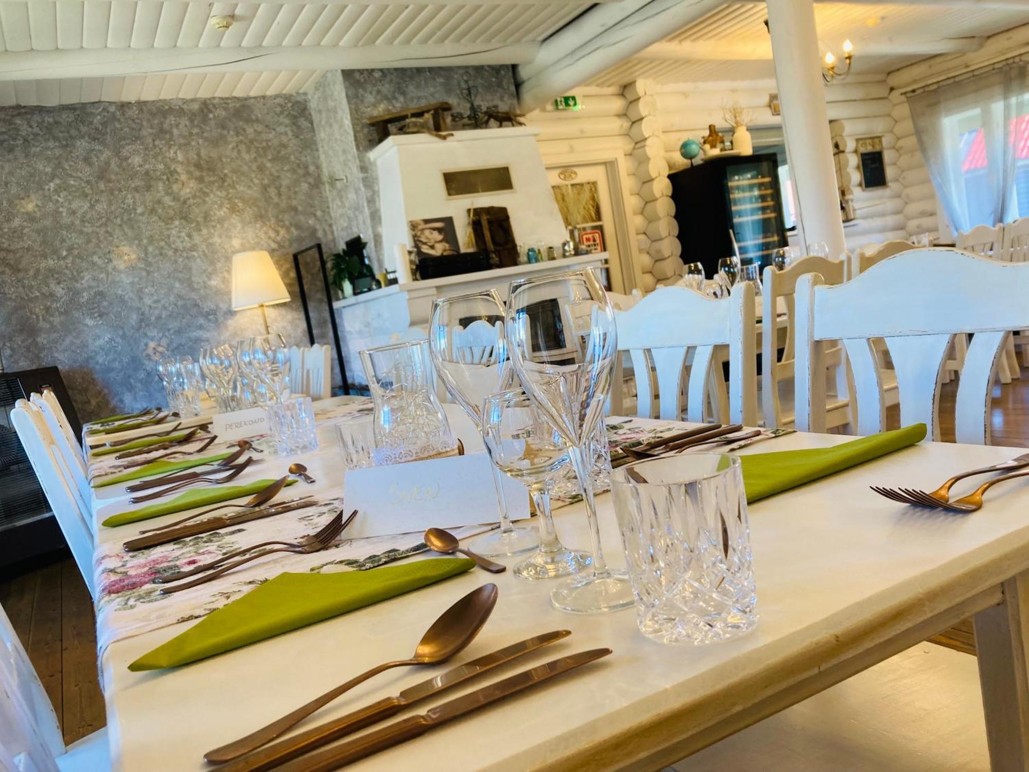 Kliff Butiik Majutus & Restoran Hotel Panga Ngoại thất bức ảnh