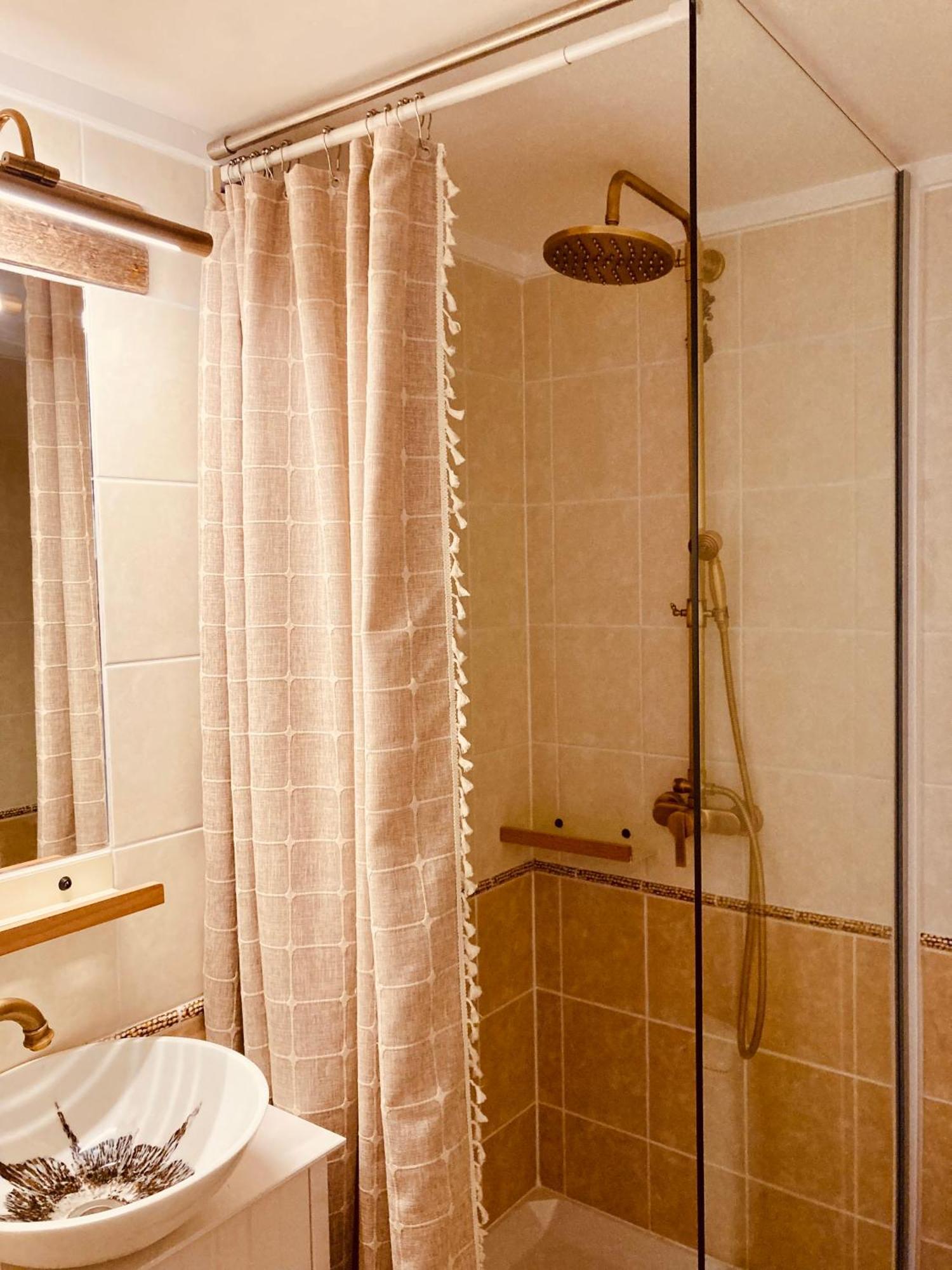 Kliff Butiik Majutus & Restoran Hotel Panga Ngoại thất bức ảnh